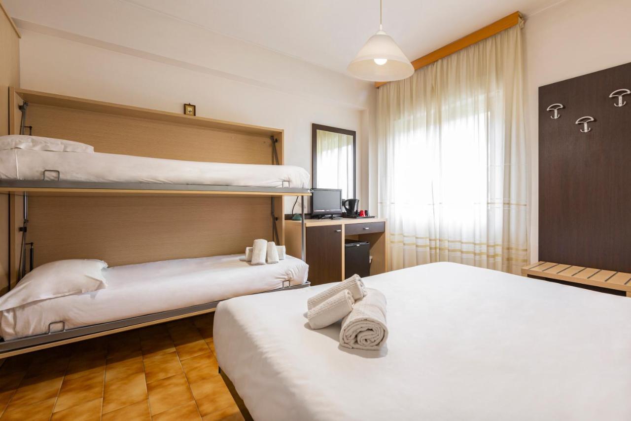 Catignano Hotel グッビオ エクステリア 写真