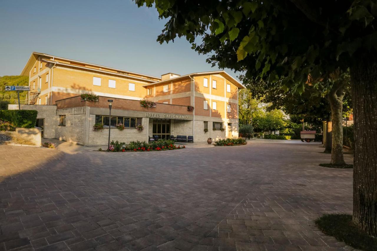 Catignano Hotel グッビオ エクステリア 写真
